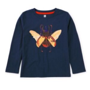 Beautiful flying beetle tee in perfect condition